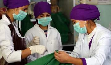 زنان از حق اشتراک در آزمون بست‌های تخصصی بیمارستان‌های دولتی منع شدند